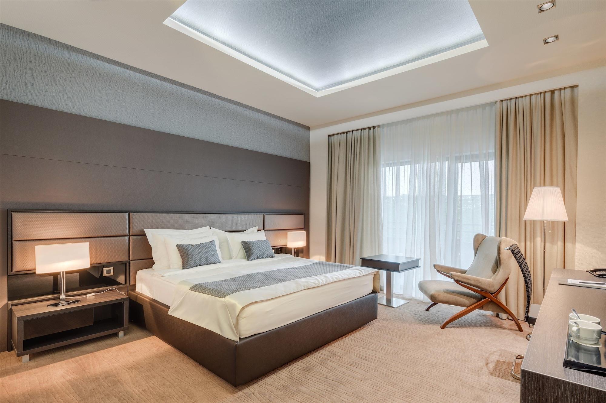 Sky Blue Hotel & Spa Paulesti  ภายนอก รูปภาพ
