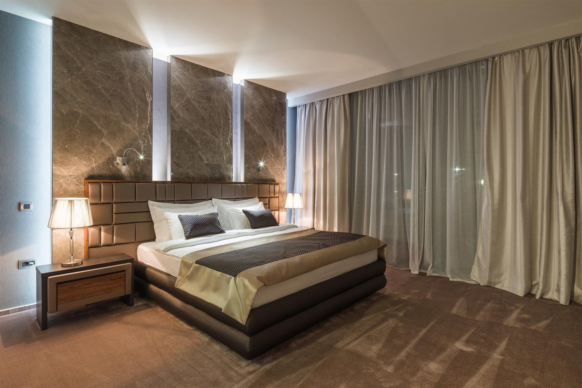 Sky Blue Hotel & Spa Paulesti  ภายนอก รูปภาพ